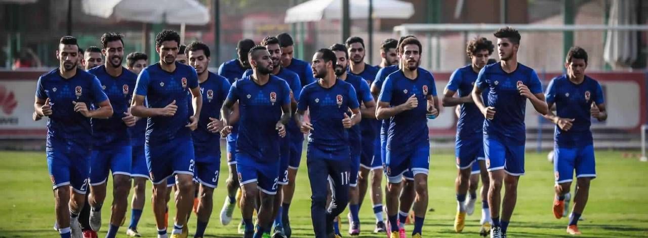 لاعبو الأهلي