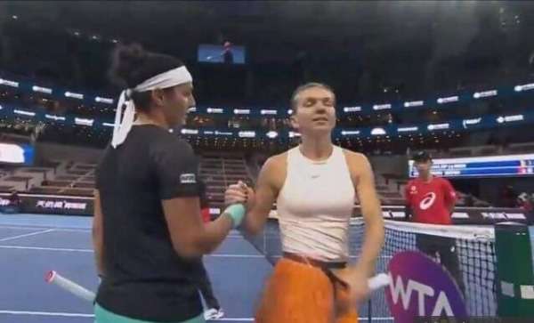 أنس جابر وسيمونا هاليب