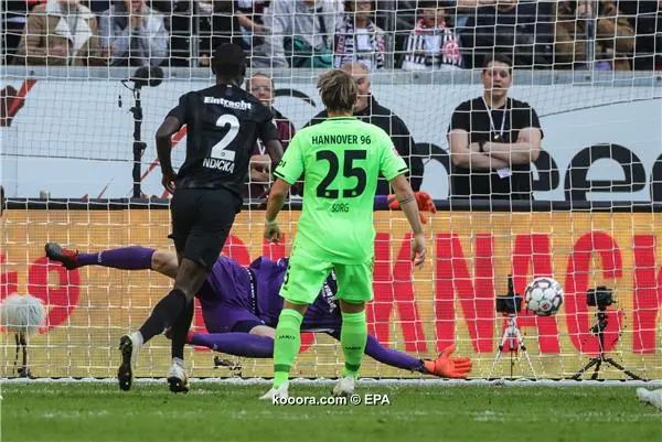 ?i=epa%2fsoccer%2f2018-09%2f2018-09-30%2f2018-09-30-07059016_epa