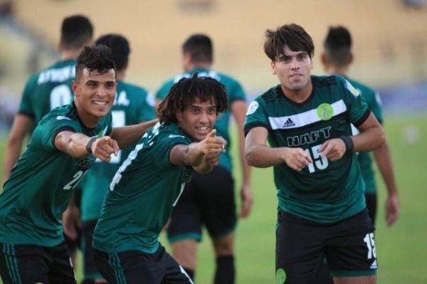 لاعبو النفط 