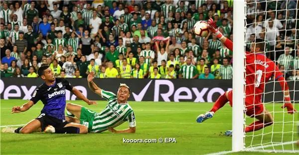 ?i=epa%2fsoccer%2f2018-09%2f2018-09-30%2f2018-09-30-07060154_epa