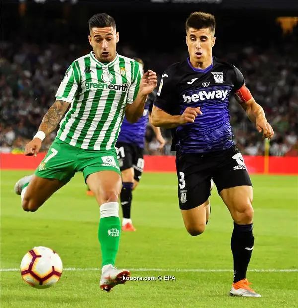 ?i=epa%2fsoccer%2f2018-09%2f2018-09-30%2f2018-09-30-07060072_epa