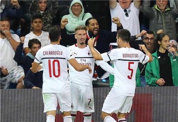 لاعبو ميلان