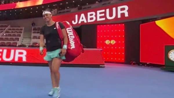 أنس جابر في بكين 