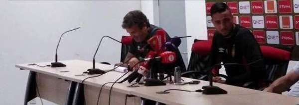 بن يحيى والمباركي خلال المؤتمر الصحفي