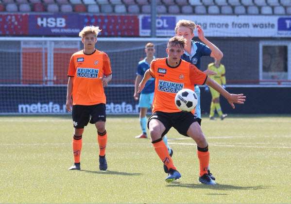 سام لاوتنشاتز