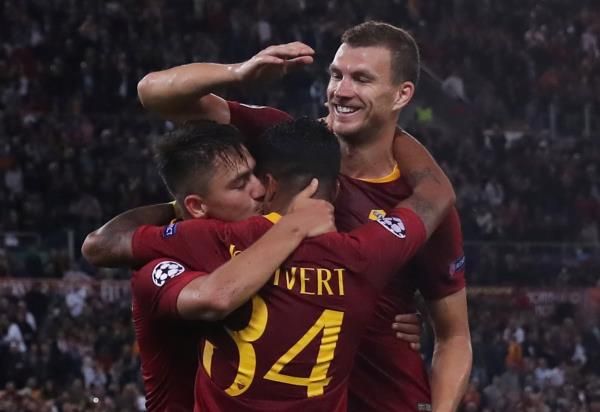 دجيكو مع لاعبي روما