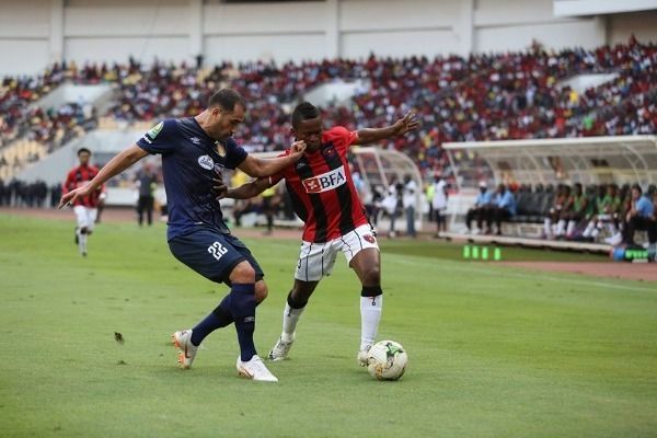 سامح الدربالي في لقاء بريميرو دي أجوستو