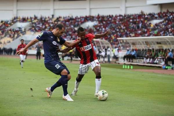 سامح الدربالي في لقاء بريميرو دي أجوستو