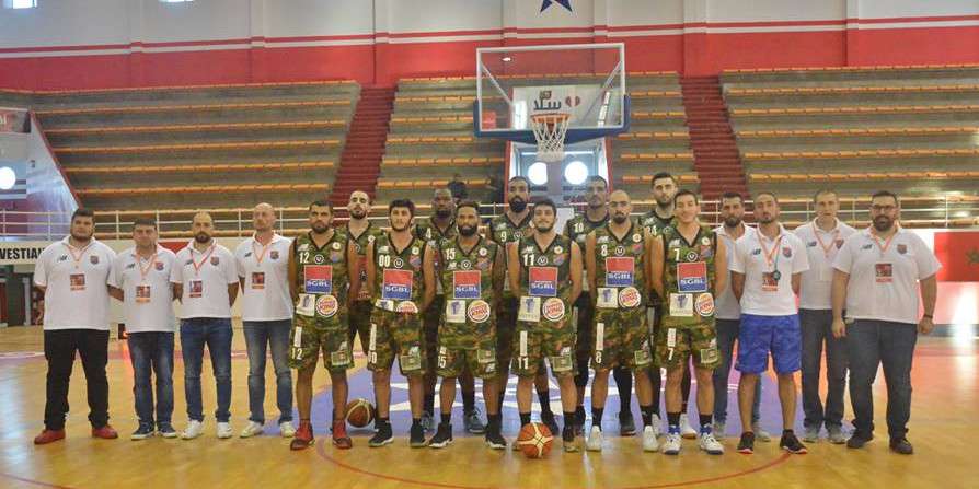 لاعبو الهومنتمن