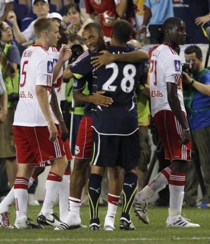 2010-07-23t031634z_01_hnj115_rtridsp_3_soccer_reuters