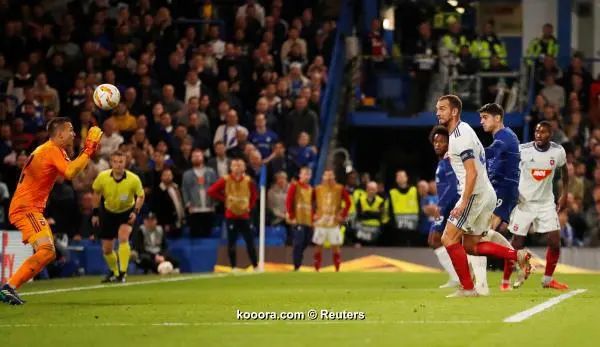 ?i=reuters%2f2018-10-04%2f2018-10-04t203136z_93835777_rc112979f2c0_rtrmadp_3_soccer-europa-che-vid_reuters