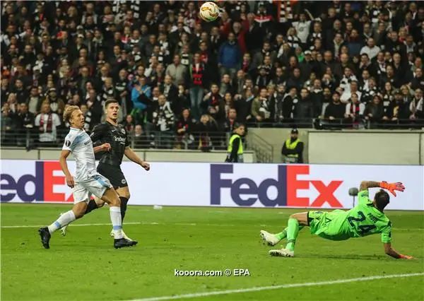 ?i=epa%2fsoccer%2f2018-10%2f2018-10-04%2f2018-10-04-07070137_epa