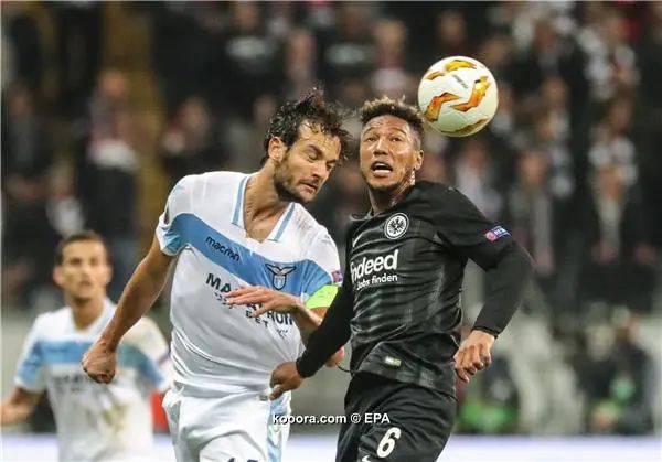 ?i=epa%2fsoccer%2f2018-10%2f2018-10-04%2f2018-10-04-07070006_epa