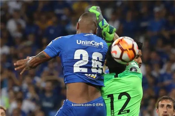 ?i=epa%2fsoccer%2f2018-10%2f2018-10-05%2f2018-10-05-07070559_epa