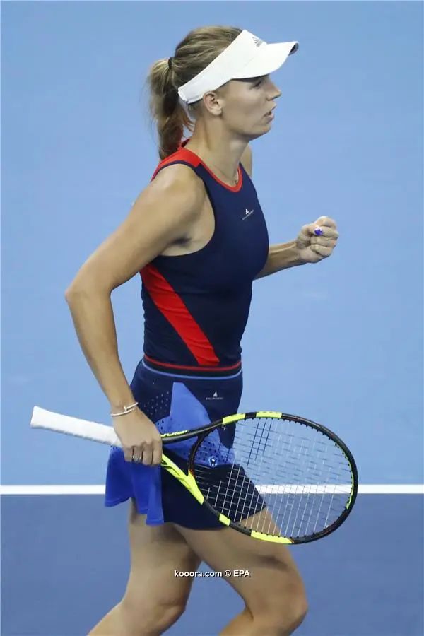 ?i=epa%2ftennis%2f2018-10%2f2018-10-05-07071444_epa