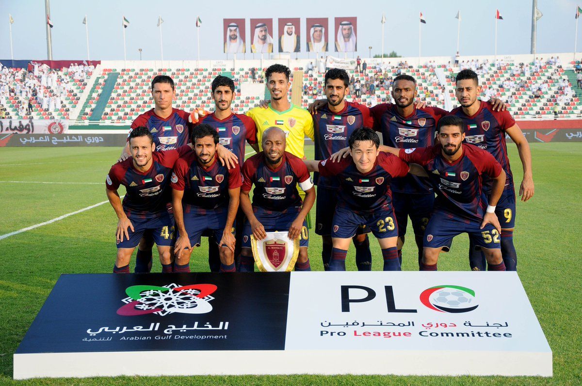 لاعبو الوحدة 