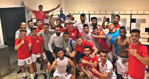 الأولمبي الفلسطيني بعد الفوز في المباراة الأولى