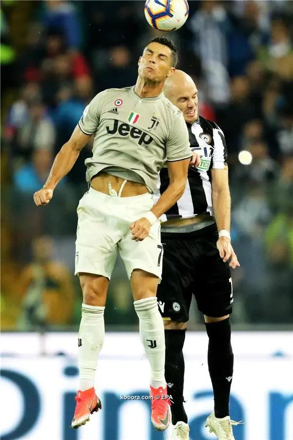 ?i=epa%2fsoccer%2f2018-10%2f2018-10-06%2f2018-10-06-07074756_epa