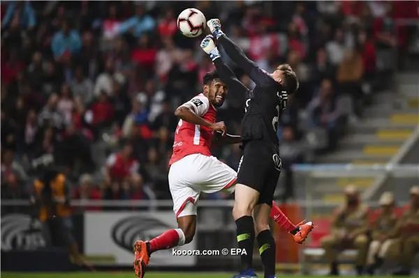 ?i=epa%2fsoccer%2f2018-10%2f2018-10-06%2f2018-10-06-07075029_epa