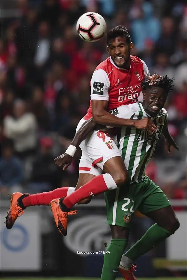 ?i=epa%2fsoccer%2f2018-10%2f2018-10-06%2f2018-10-06-07075066_epa