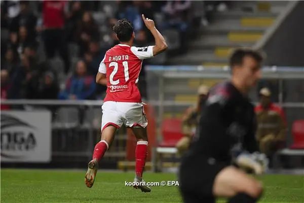 ?i=epa%2fsoccer%2f2018-10%2f2018-10-06%2f2018-10-06-07075014_epa