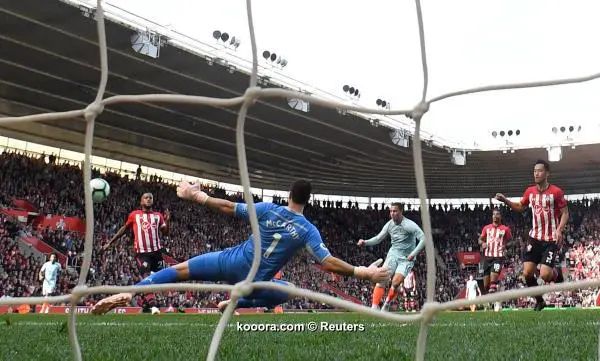 ?i=reuters%2f2018-10-07%2f2018-10-07t140940z_163852326_rc14cc124250_rtrmadp_3_soccer-england-sou-che_reuters
