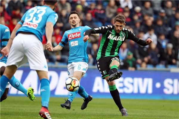 جانب من مواجهة سابقة بين الفريقين