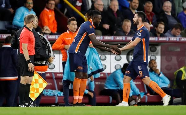 لاعبو باشاك شهير 