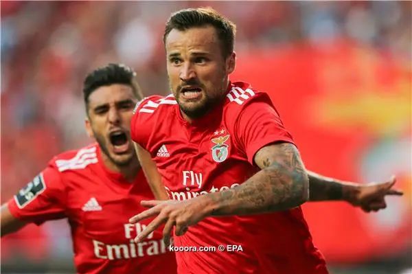 ?i=epa%2fsoccer%2f2018-10%2f2018-10-07%2f2018-10-07-07077480_epa