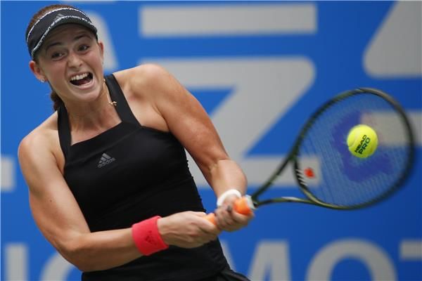  يلينا أوستابينكو