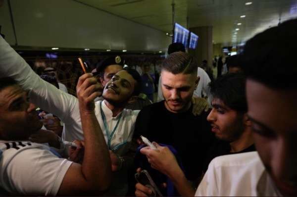 إيكاردي لدى وصوله