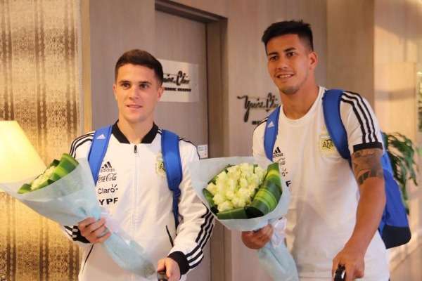 من وصول لاعبي الأرجنتين