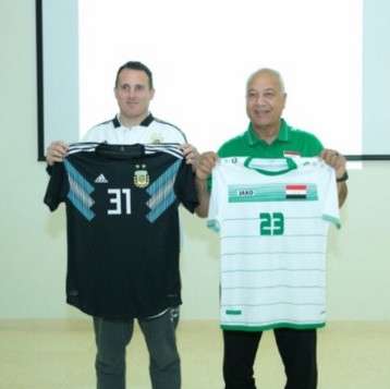 جانب من الاجتماع الفني