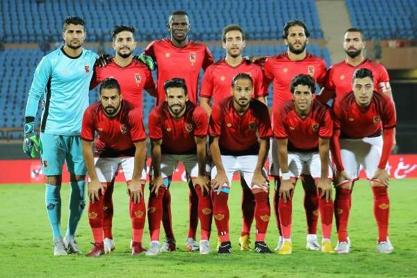 لاعبو الأهلي