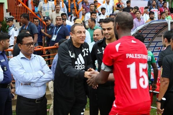 من لقاء اليوم