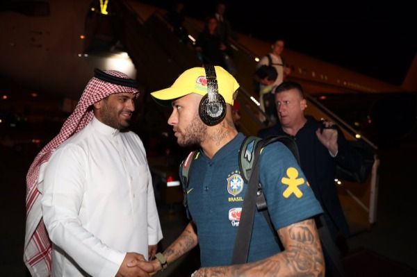 نيمار ضمن بعثة المنتخب البرازيلي