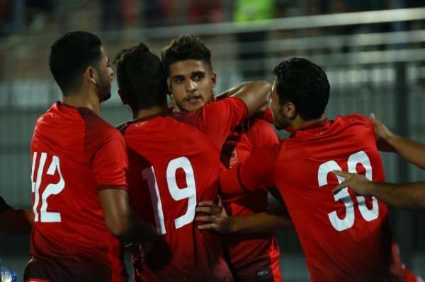 لاعبو الأهلي