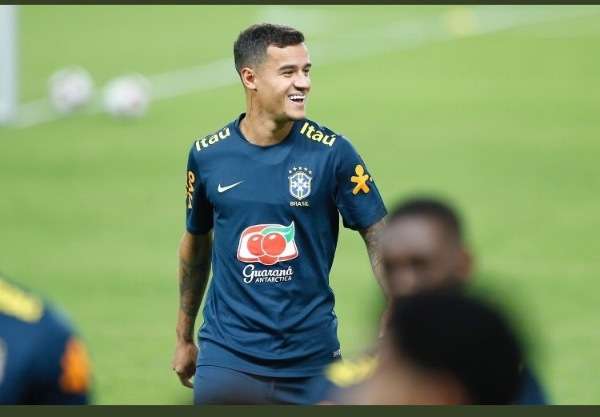 كوتينيو في تدريبات البرازيل بالرياض