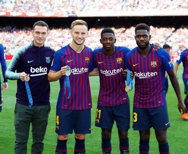 لاعبو برشلونة