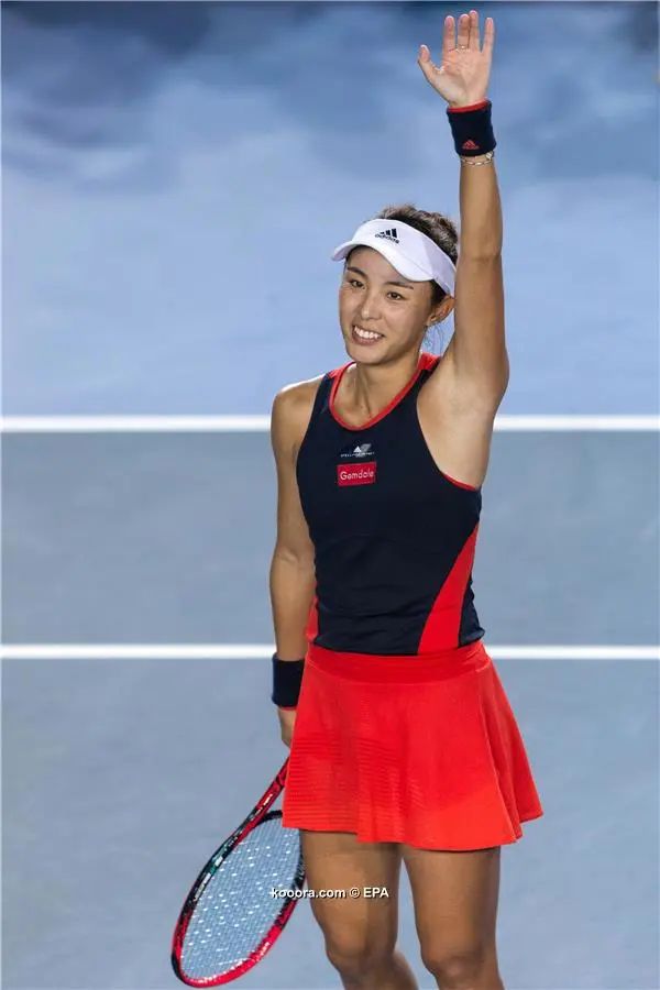 ?i=epa%2ftennis%2f2018-10%2f2018-10-13-07090192_epa