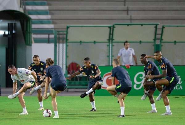 جانب من تدريبات السامبا