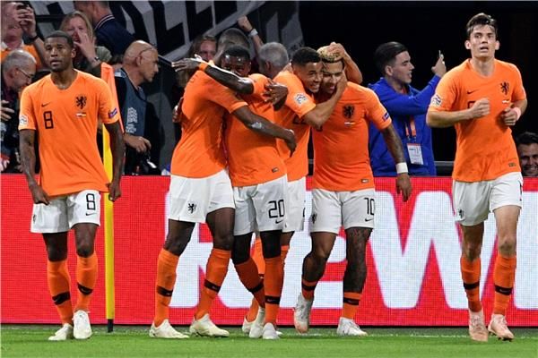 لاعبو هولندا 