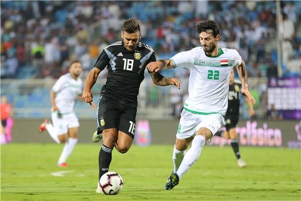 جانب من مباراة الأرجنتين والعراق