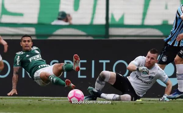 ?i=reuters%2f2018-10-14%2f2018-10-14t195346z_816231219_rc1cc1a3ac00_rtrmadp_3_soccer-brazil-pal-gre_reuters