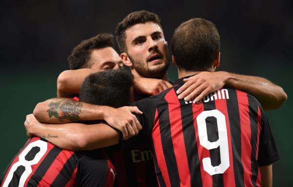 لاعبو ميلان