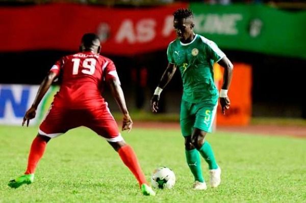 جانب من اللقاء بين المنتخبين