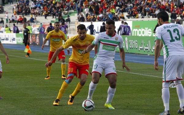 من الدوري الجزائري