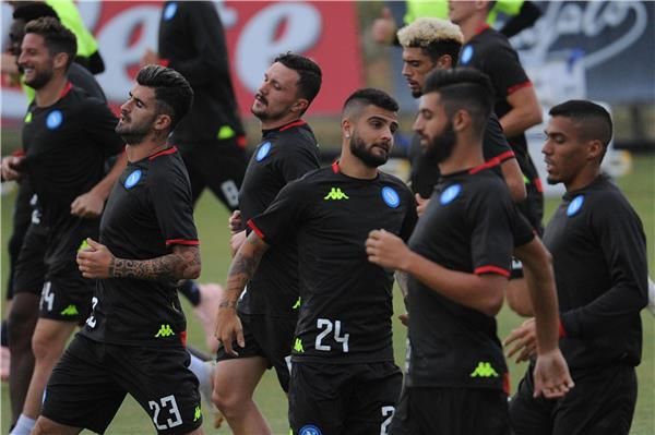 لاعبو نابولي