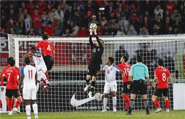 ?i=epa%2fsoccer%2f2018-10%2f2018-10-16%2f2018-10-16-07097408_epa